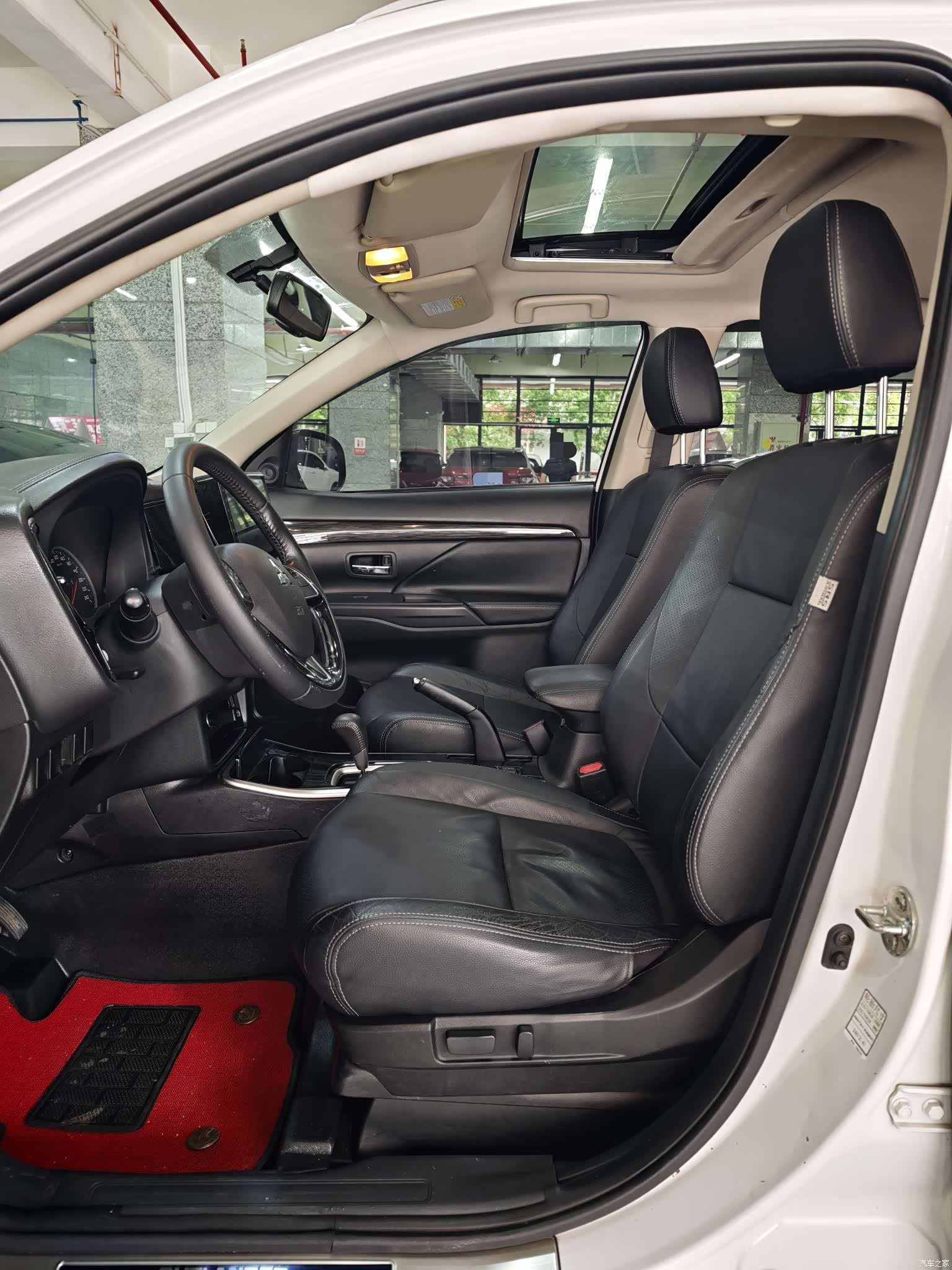 Mitsubishi Outlander, 2017 4