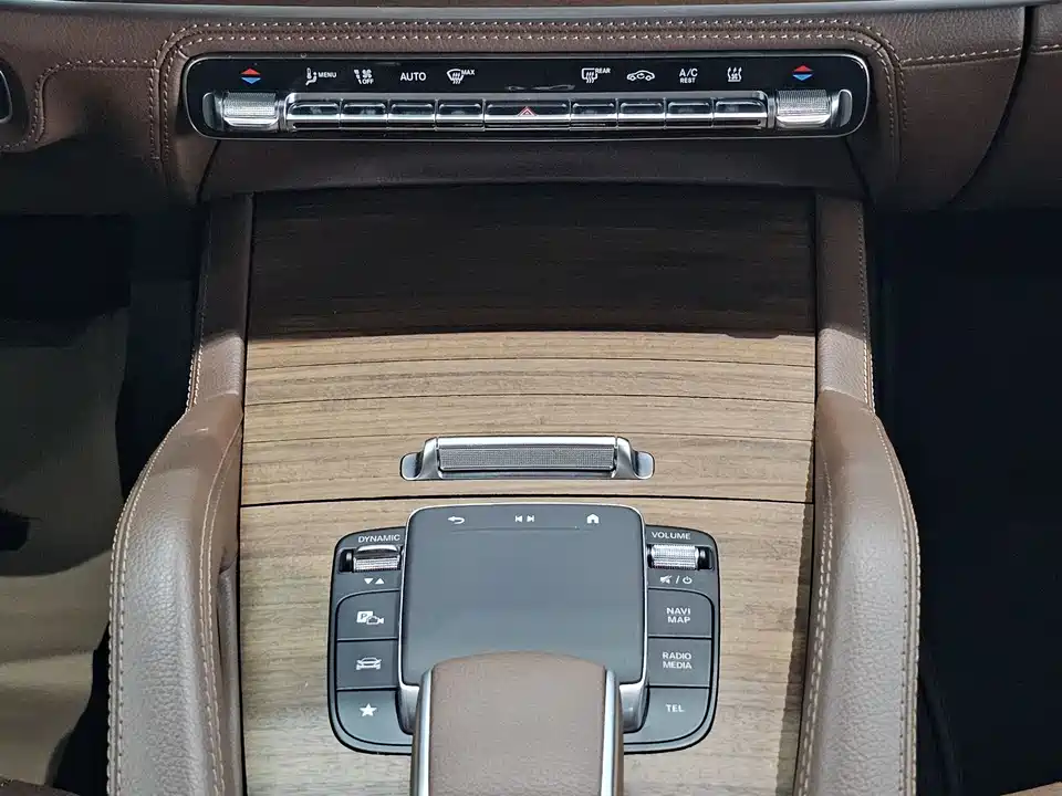 Mercedes-Benz GLE Mercedes-Benz GLE