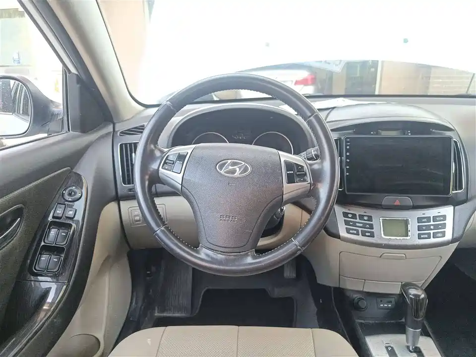 Hyundai Yuedong