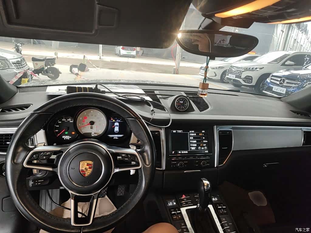 Porsche Macan, 2014 10