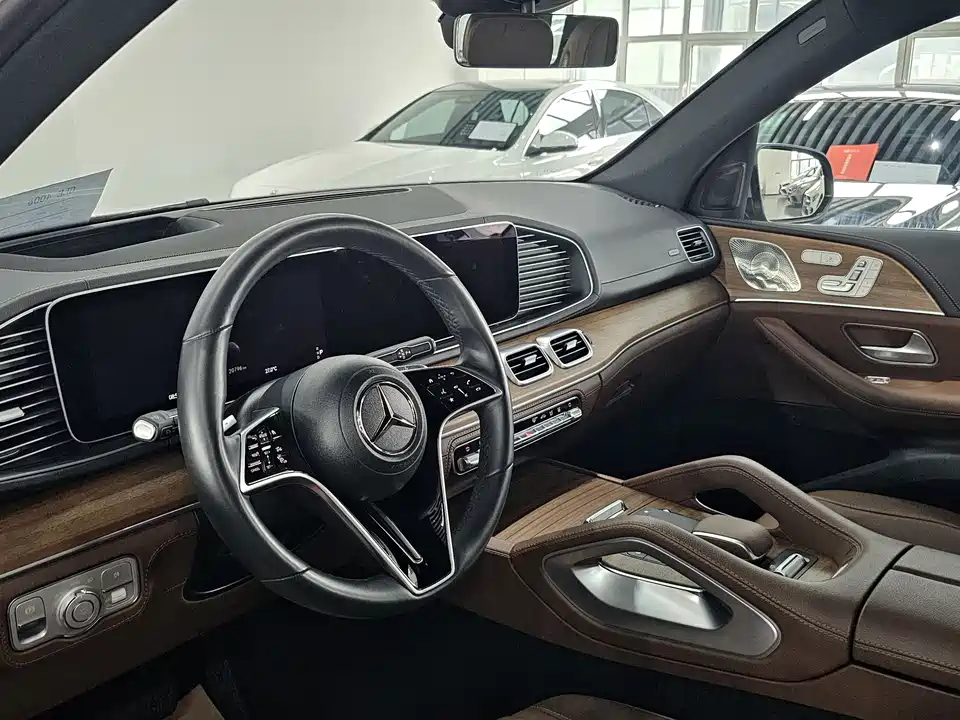 Mercedes-Benz GLE Mercedes-Benz GLE