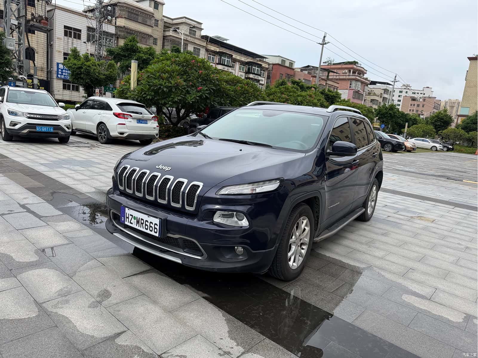 Jeep Cherokee, 2017 1