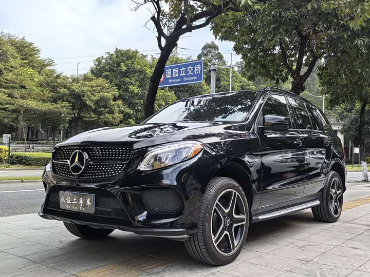 Mercedes-Benz GLE AMG 2017 — фото 1