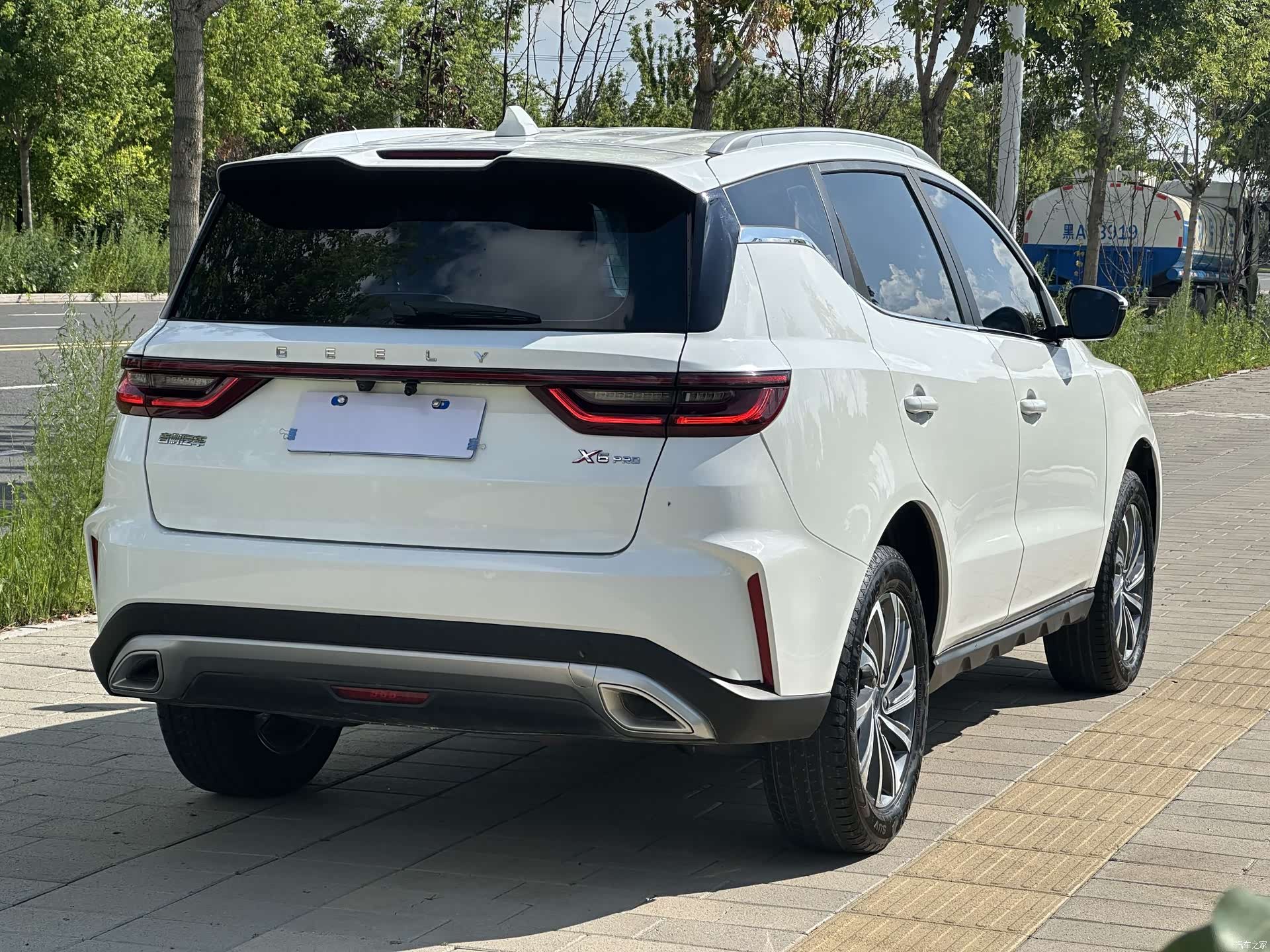 Geely X6, 2023 7