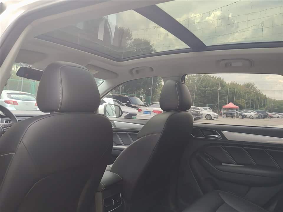 Roewe RX5 Roewe RX5
