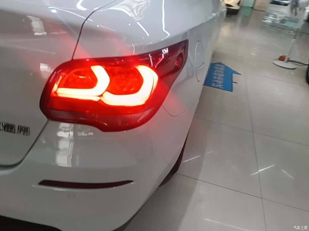 Chevrolet 320, 2019 8
