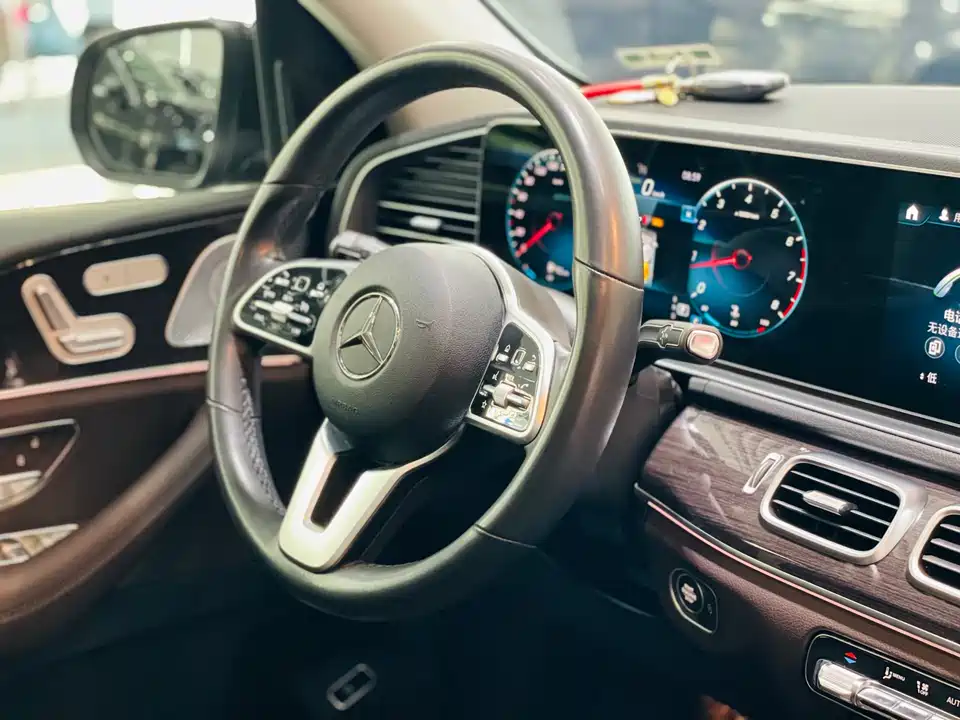 Mercedes-Benz GLE Mercedes-Benz GLE