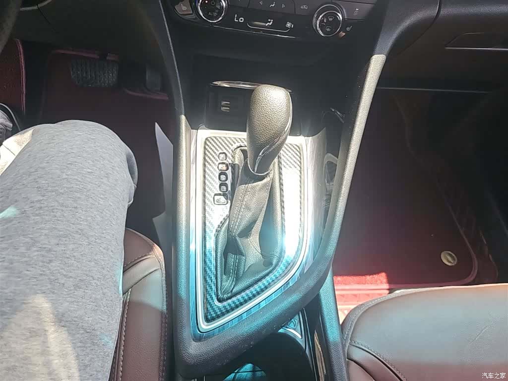 Buick GL6, 2018 14