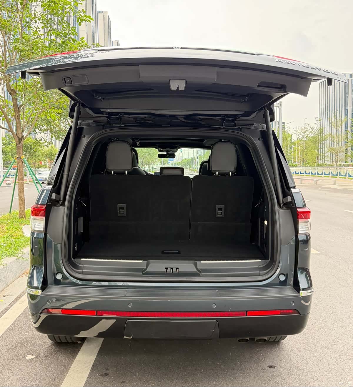 Lincoln Navigator, 2023 22
