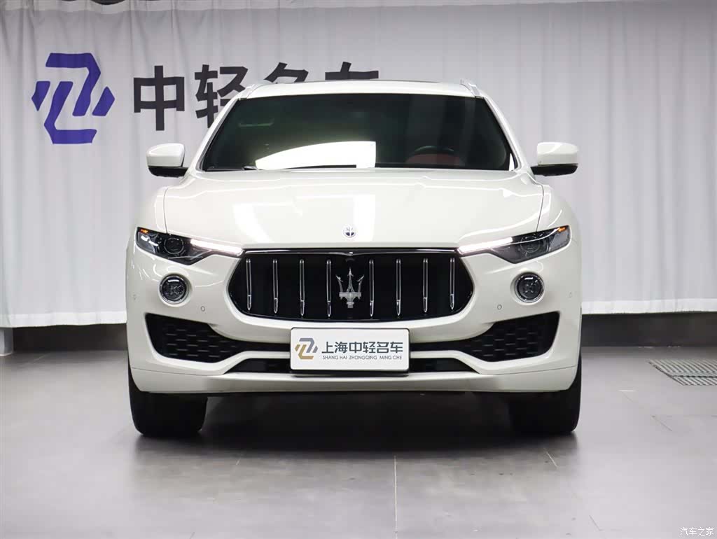 Maserati Levante, 2022 2