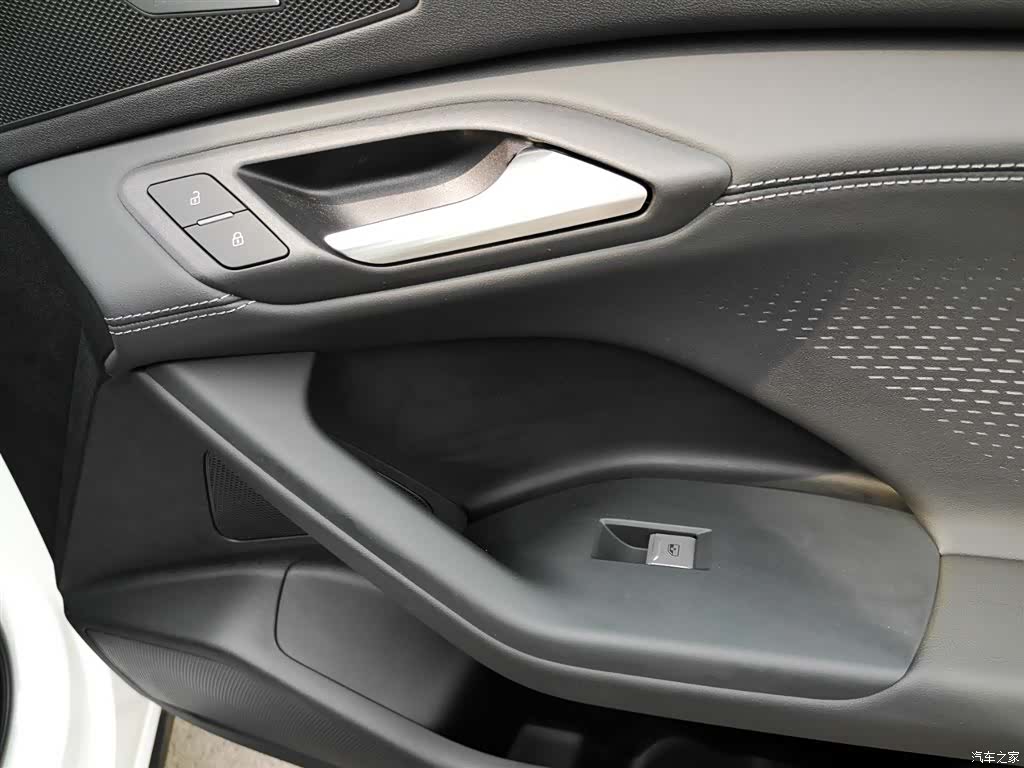 Audi e-tron, 2025 19