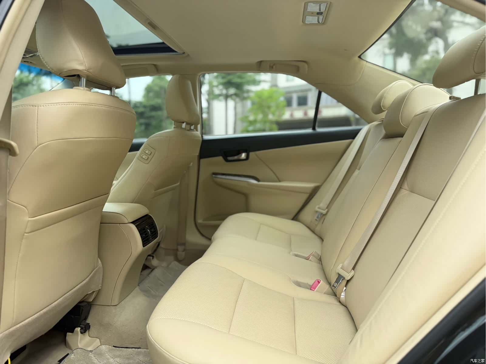Toyota Camry, 2016 8