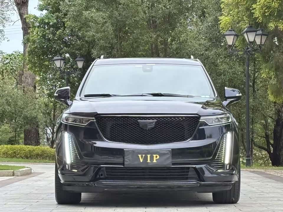 Cadillac XT6
