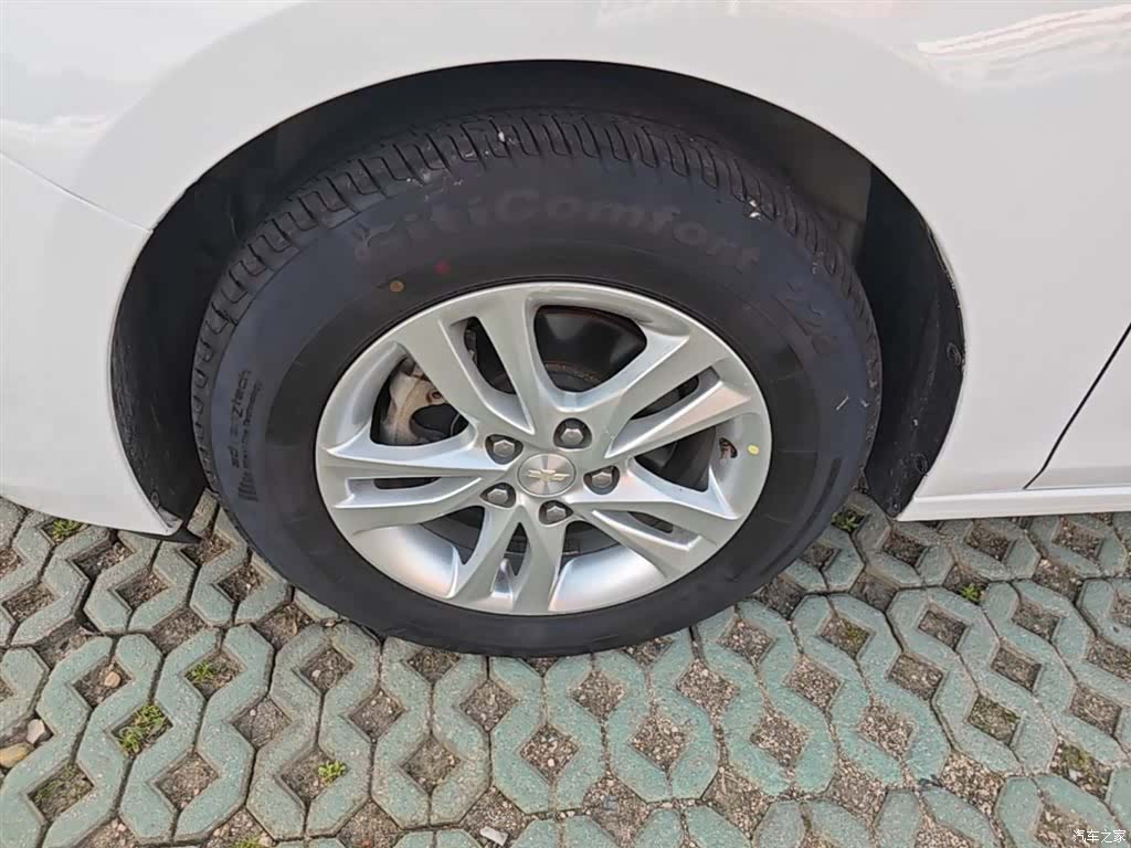 Chevrolet 320, 2019 23