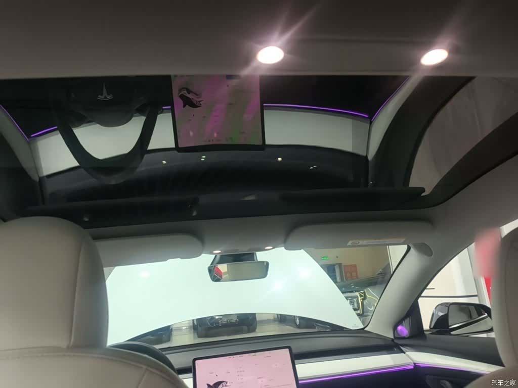 Tesla Model 3, 2022 18