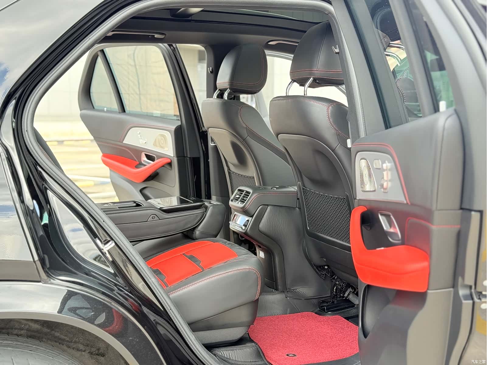 Mercedes-Benz GLE, 2024 7