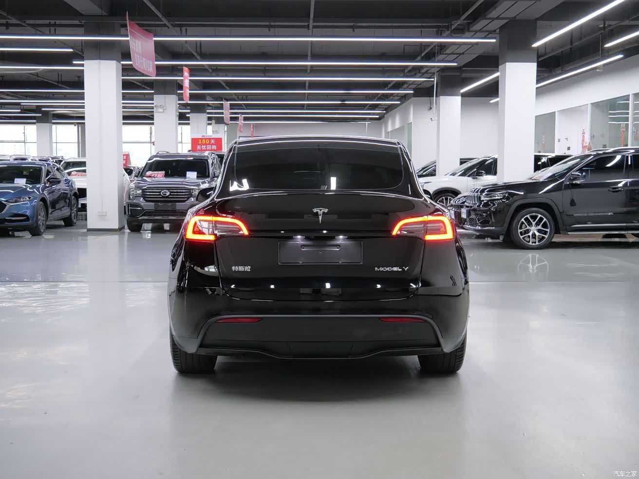 Tesla Model Y, 2022 7