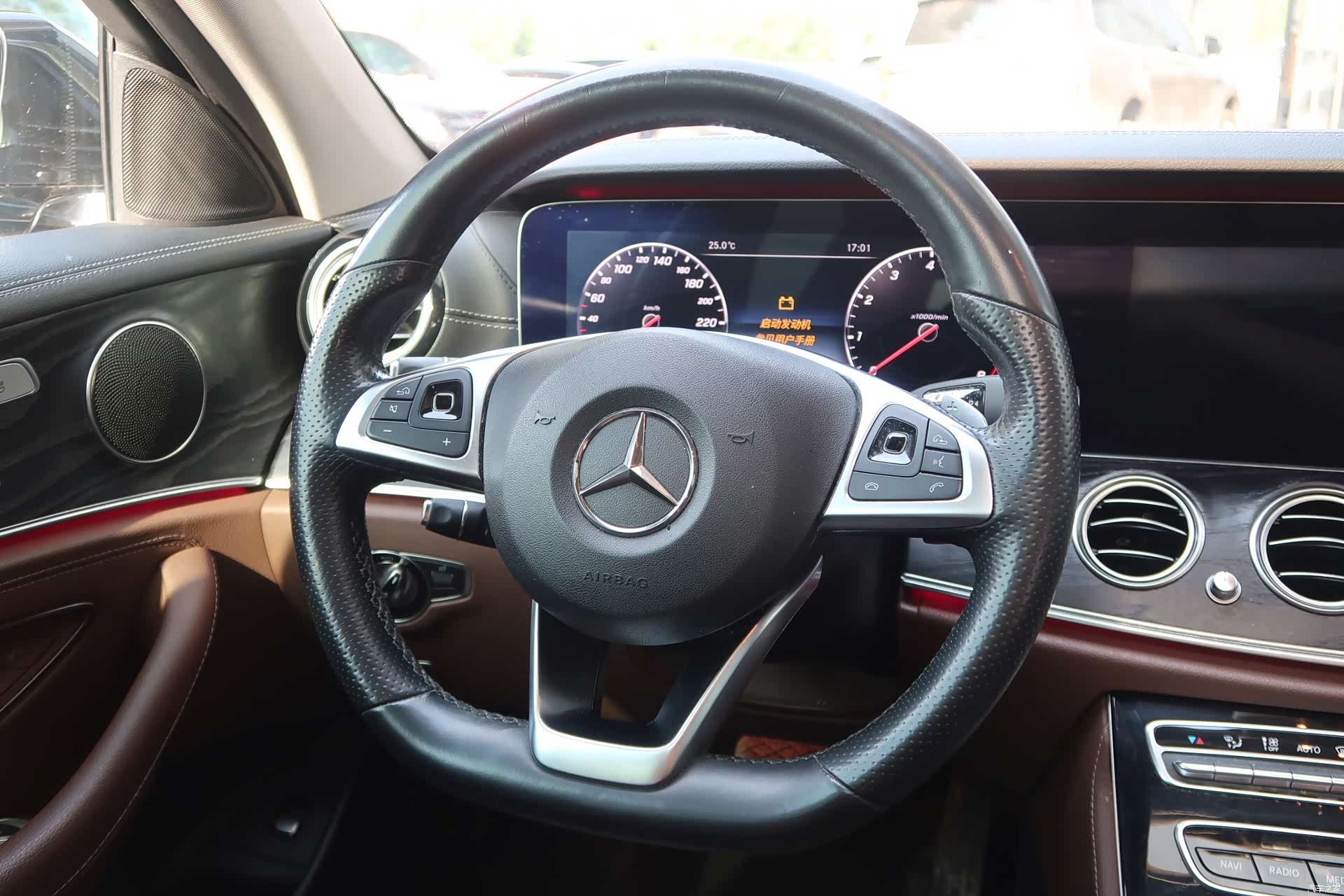 Mercedes-Benz E-Class, 2016 10