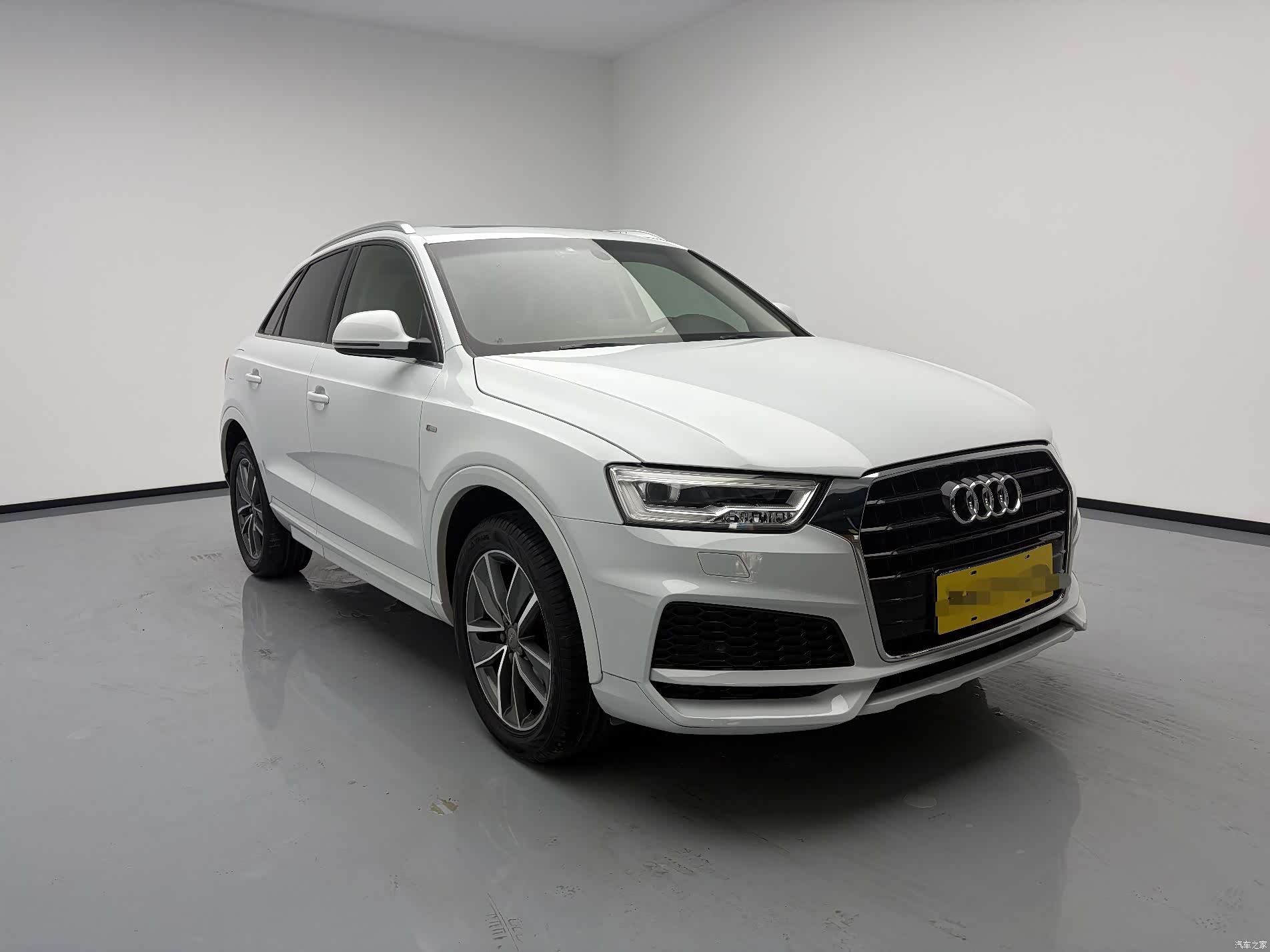 Audi Q3, 2019 3