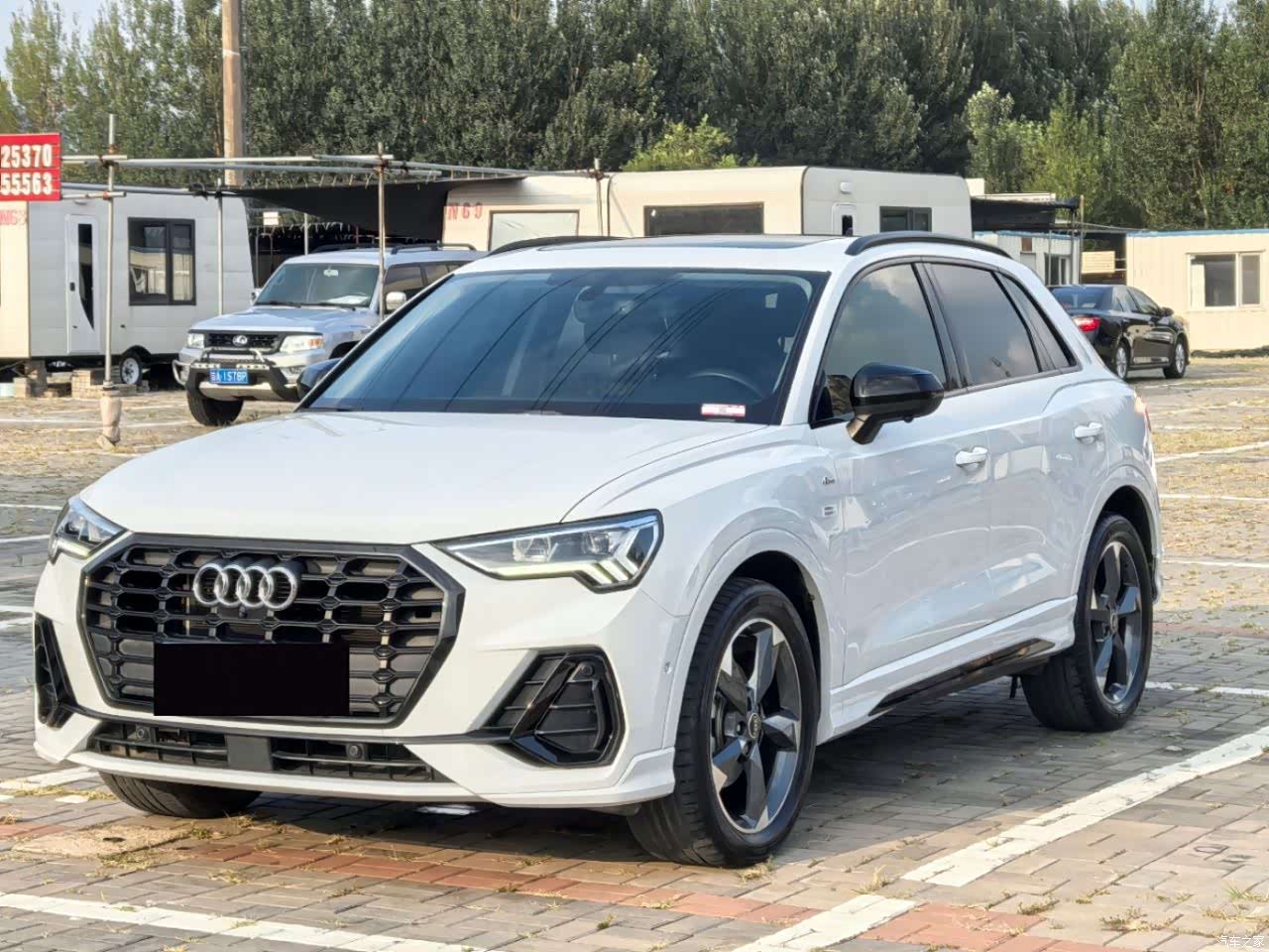 Audi Q3, 2022 1