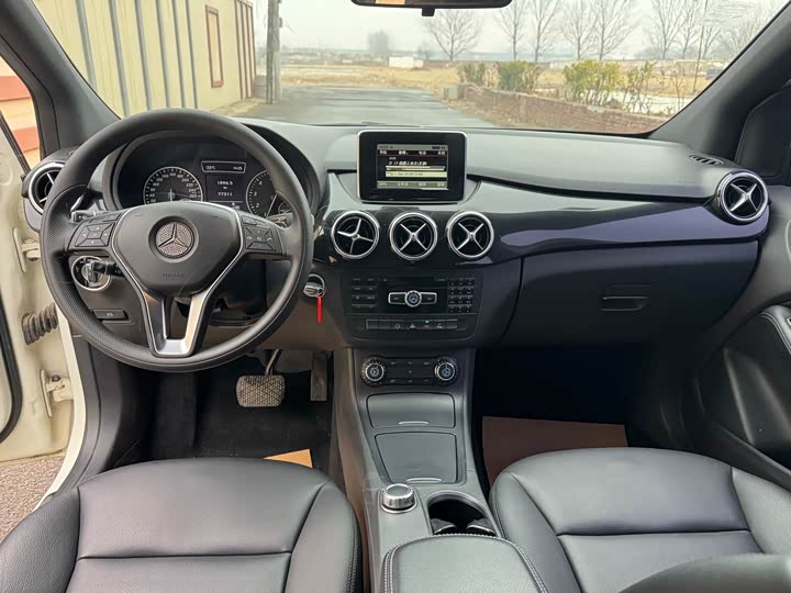 Mercedes-Benz B-Class, 2014 года фото 10