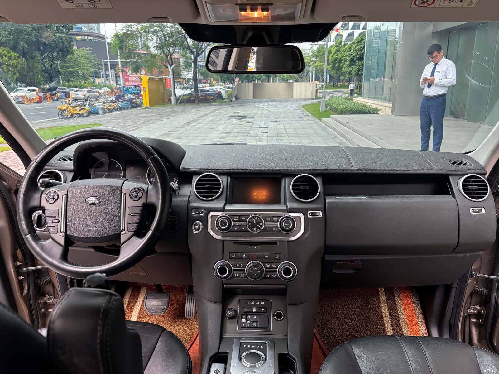 Land Rover Discovery, 2014 все фото