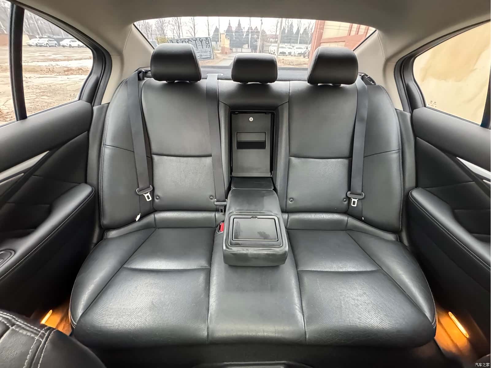 Infiniti Q50L, 2015 23