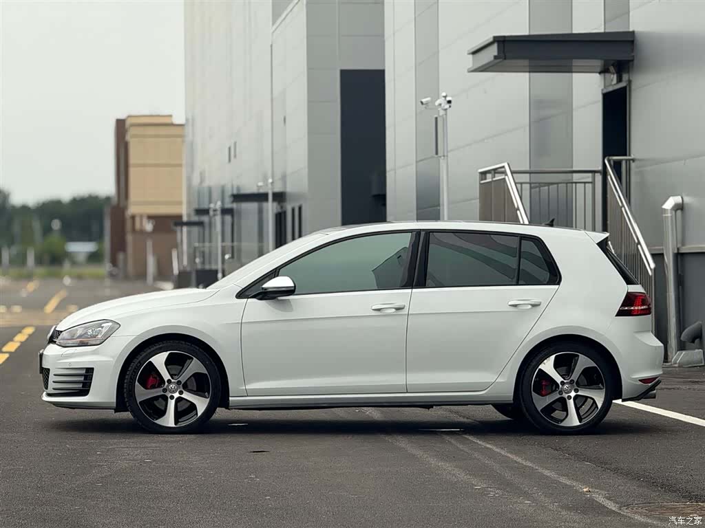 Volkswagen Golf, 2016 все фото