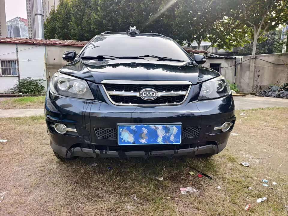 BYD S6