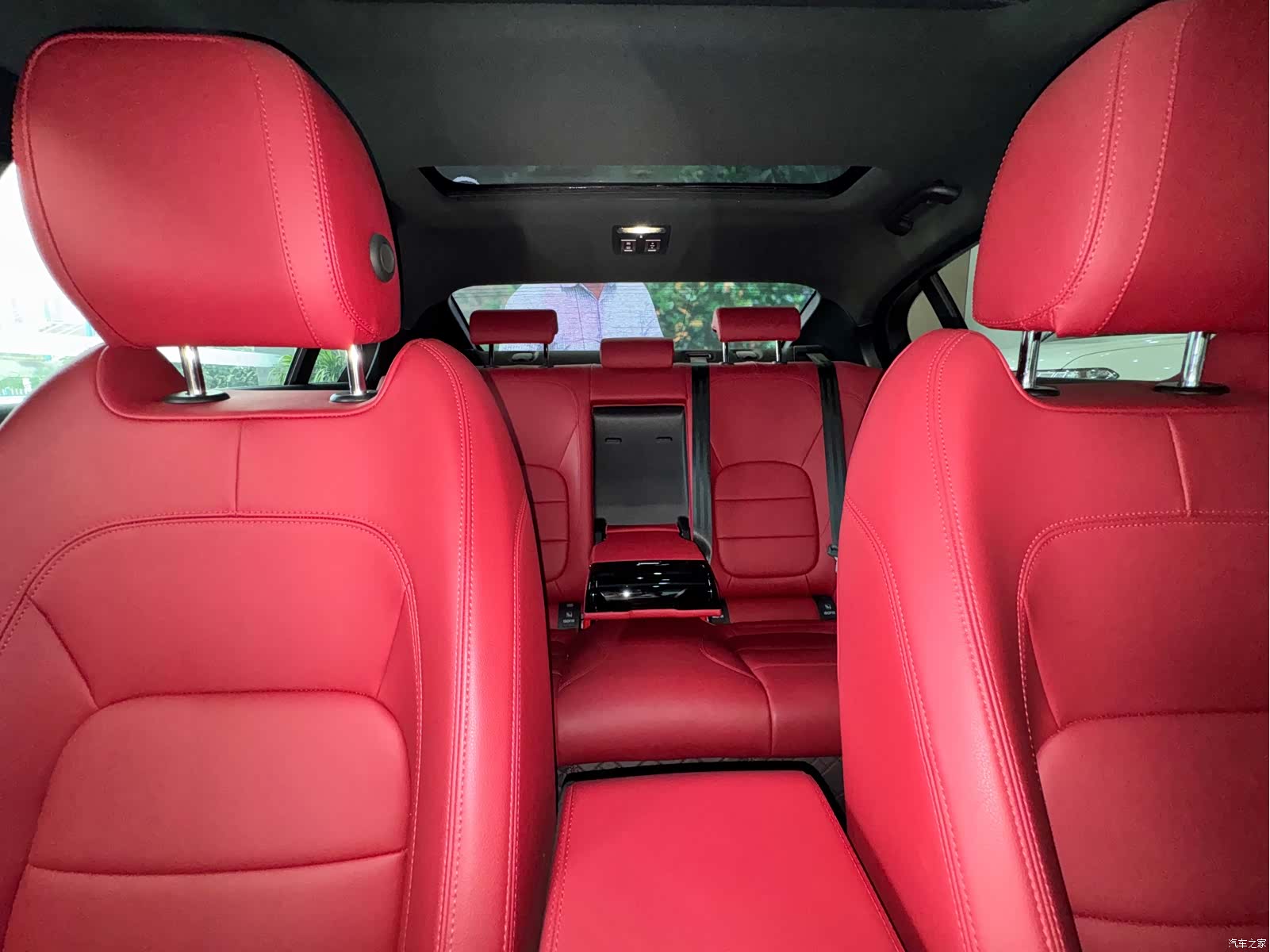 Land Rover XEL, 2024 22