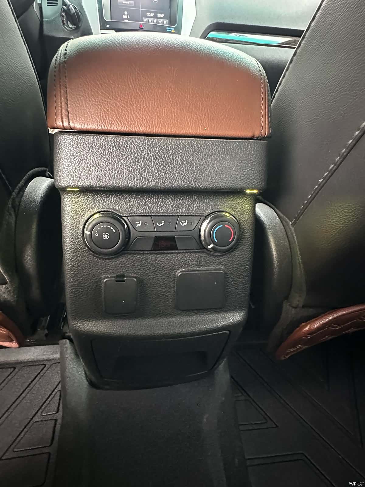 Ford Explorer, 2014 7