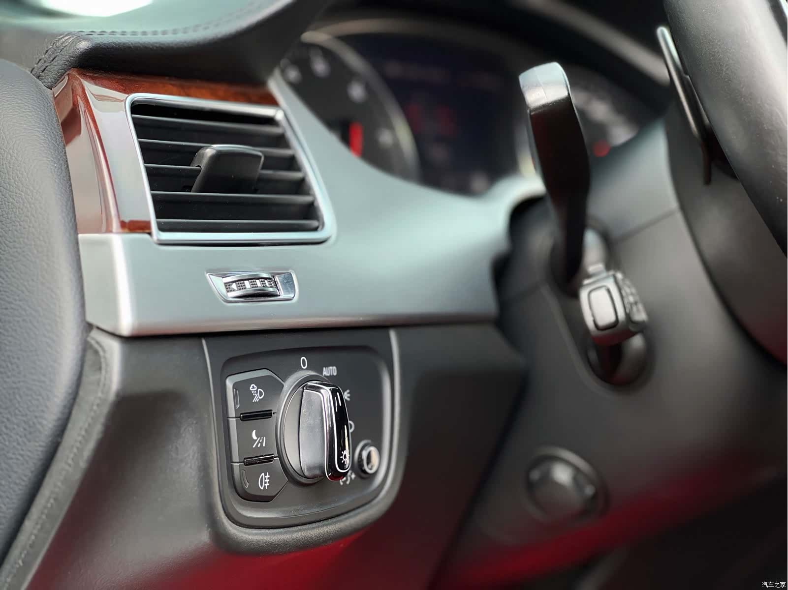 Audi A8L, 2012 19