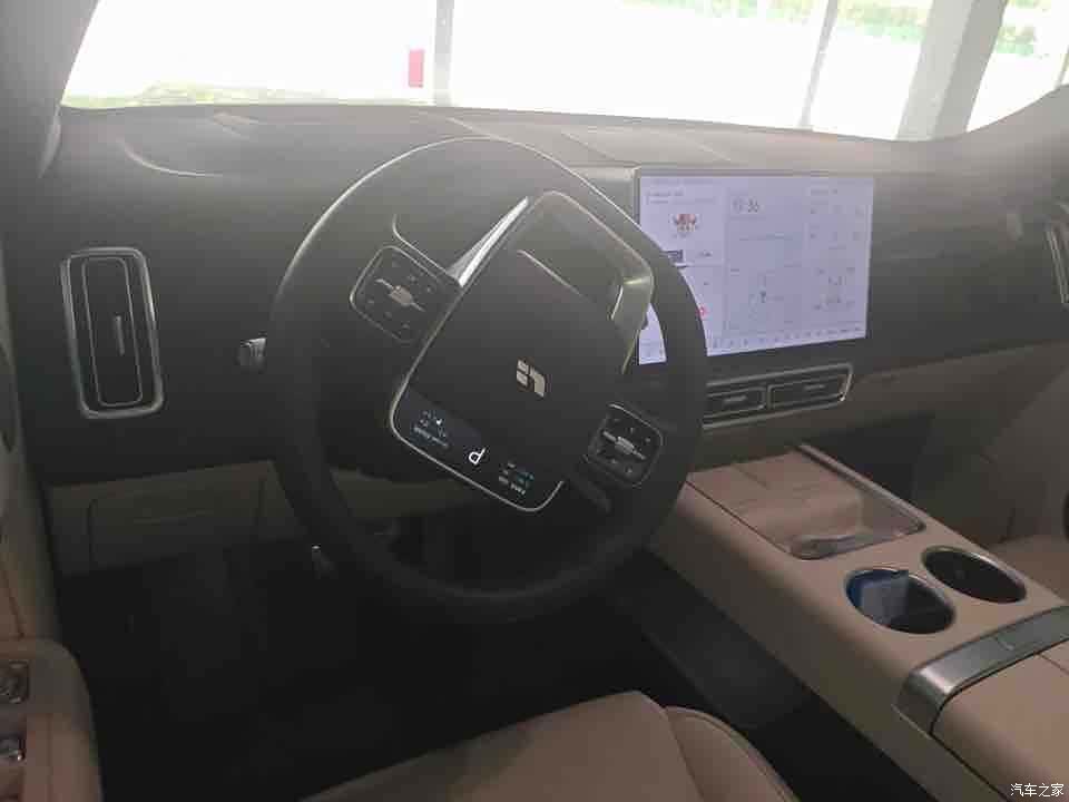 Li Auto L7, 2025 все фото