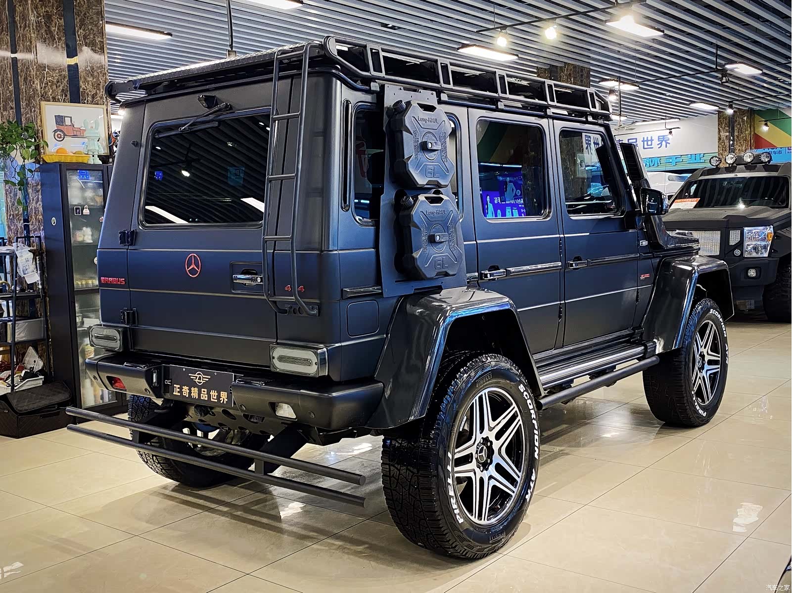 Mercedes-Benz G-Class, 2011 11