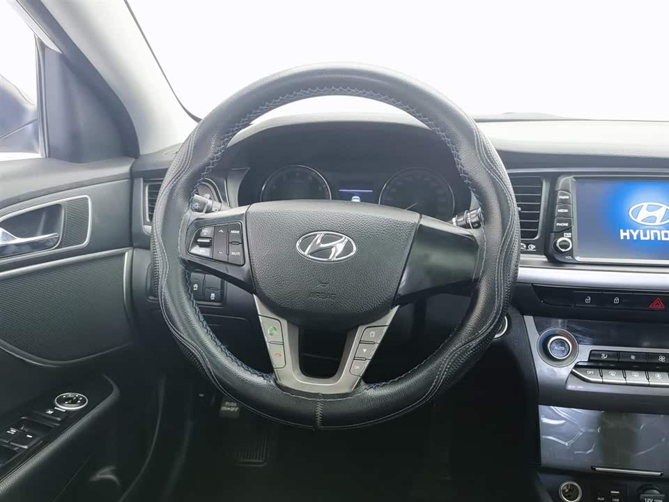 Hyundai Name picture