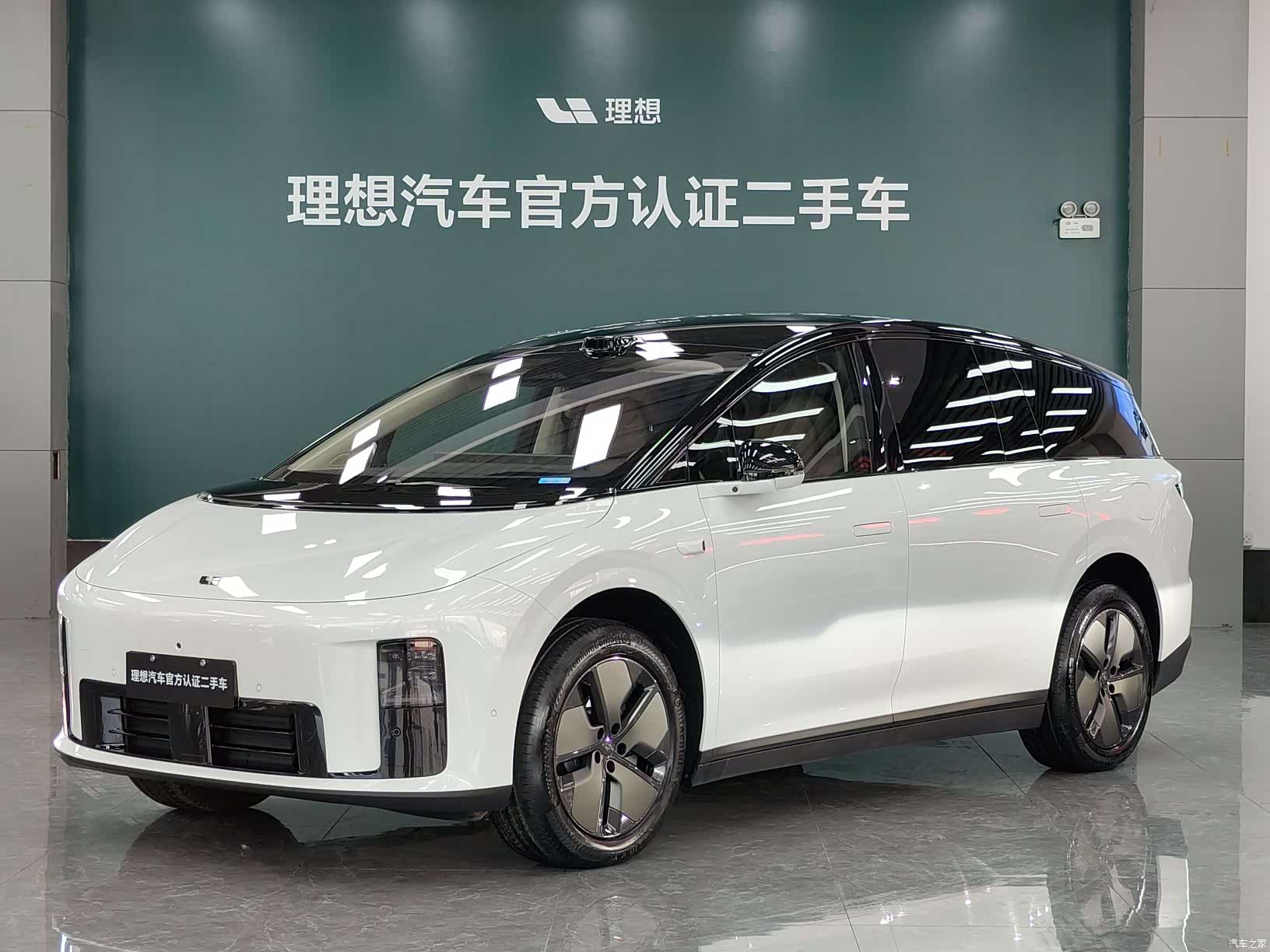 Li Auto i8, 2025 1
