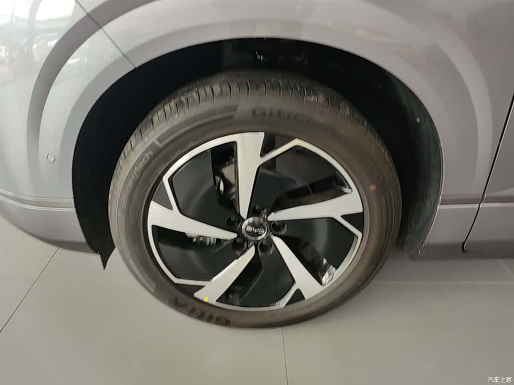 BYD HiAce, 2025 22