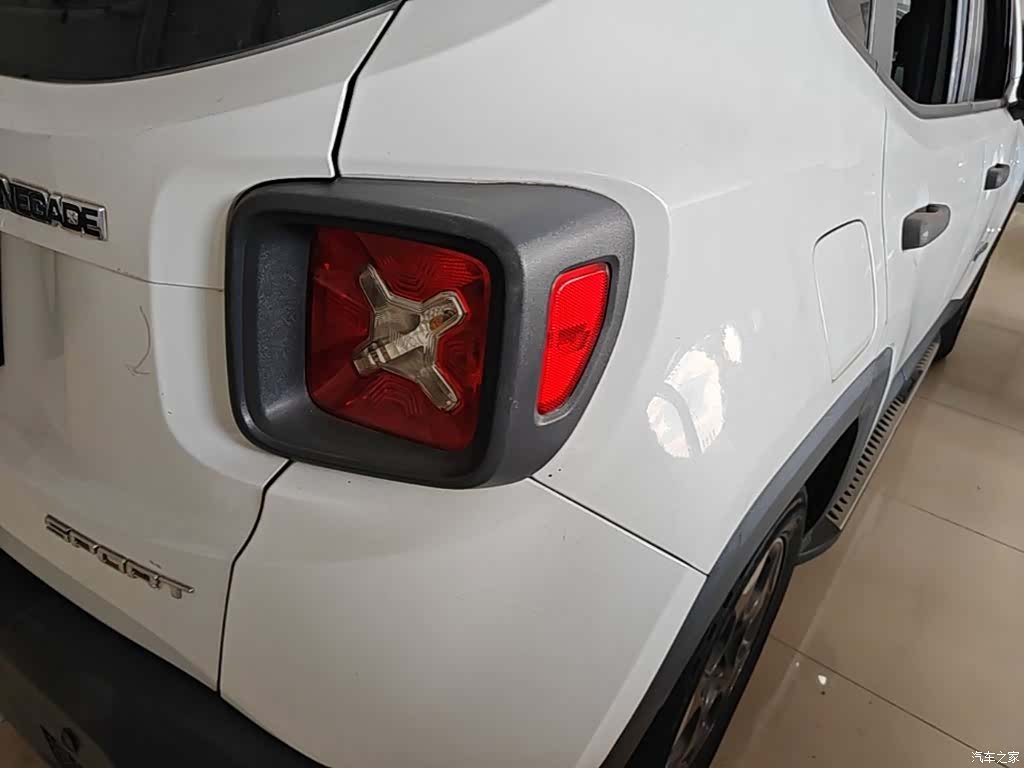 Jeep Renegade, 2016 8