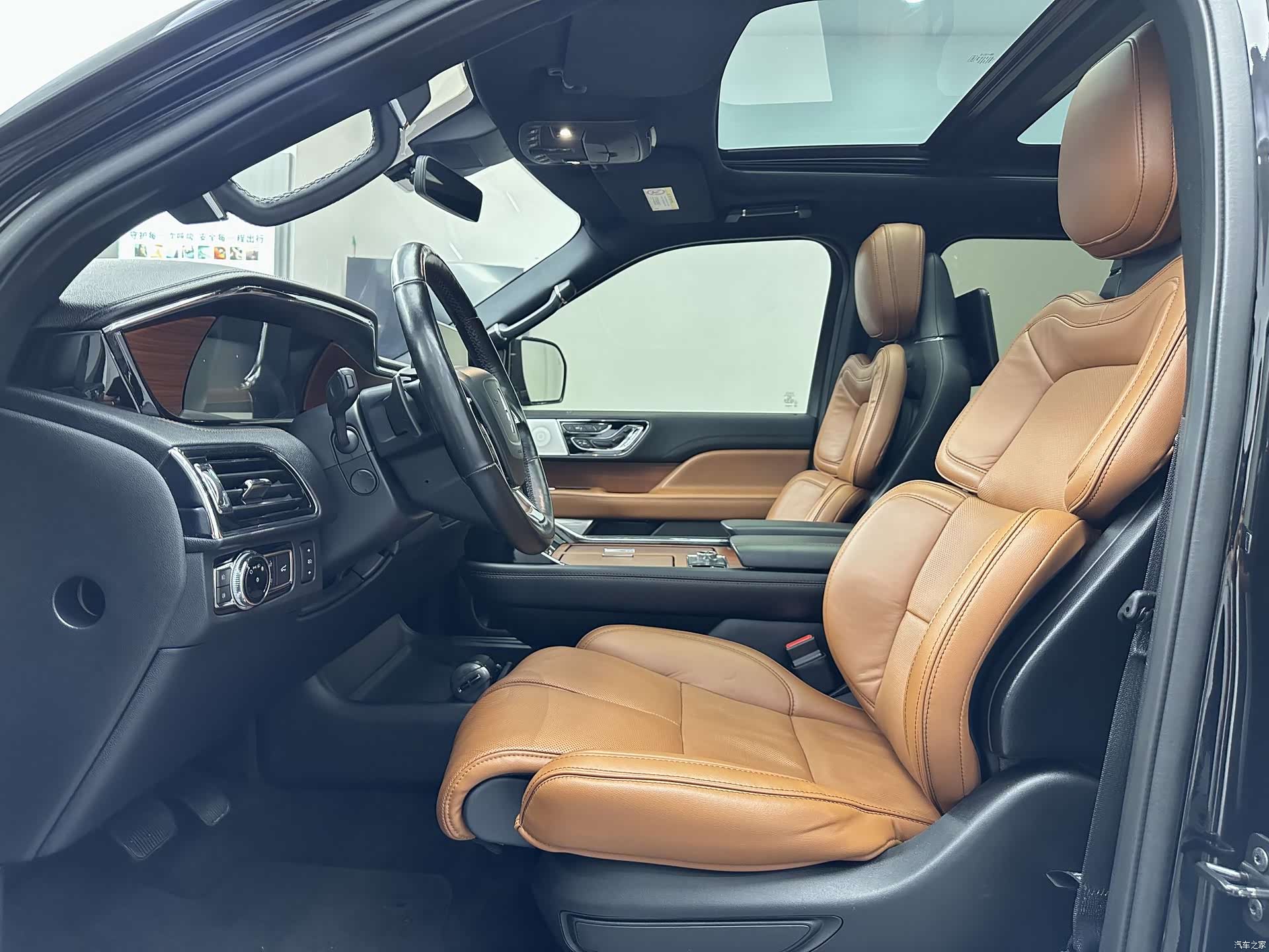 Lincoln Navigator, 2019 8