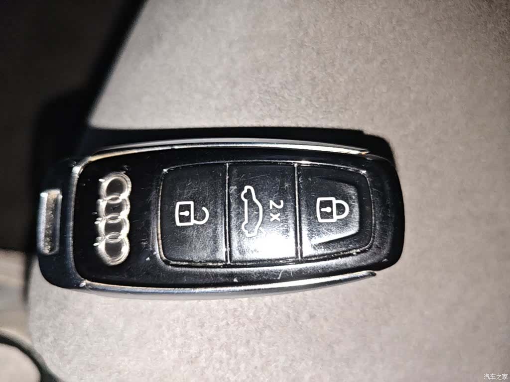 Audi A6L, 2021 9
