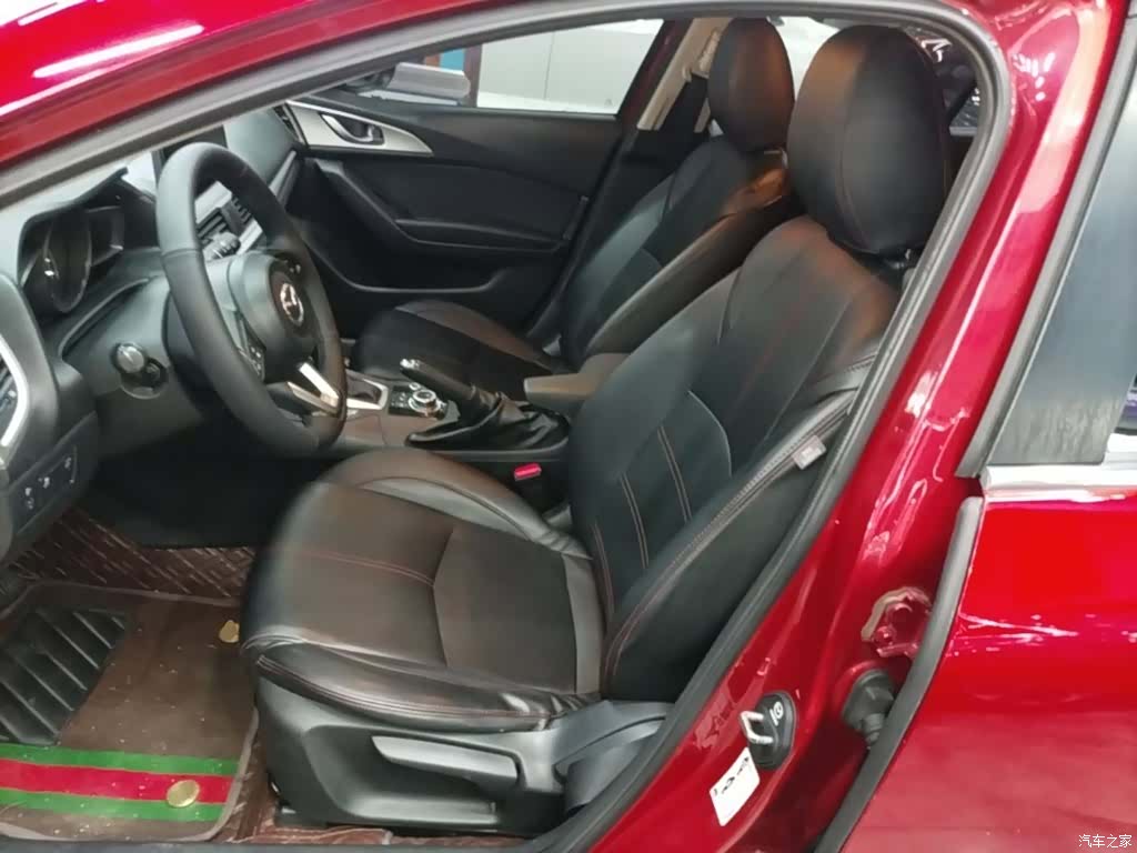 Mazda Mazda3, 2018 15
