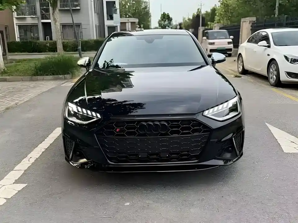 Audi S4