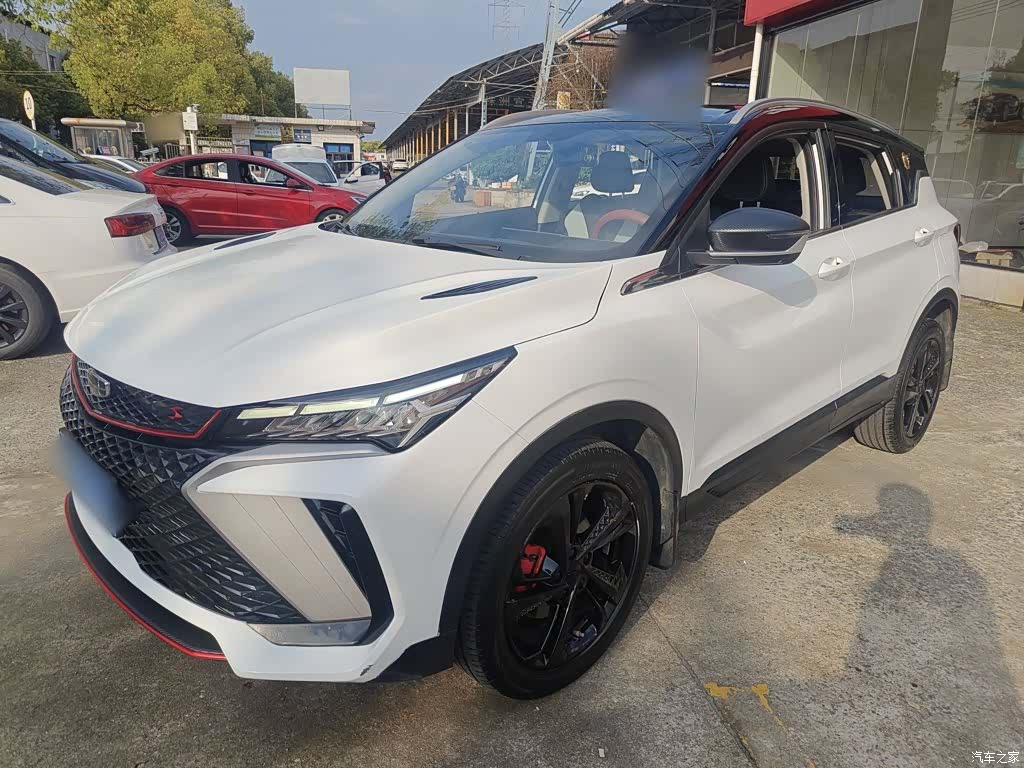 Geely Coolray, 2022 1