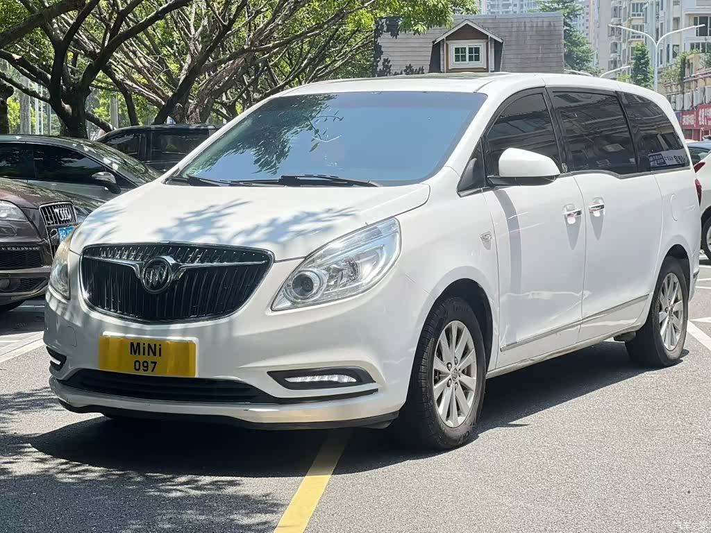 Buick GL8, 2018 1
