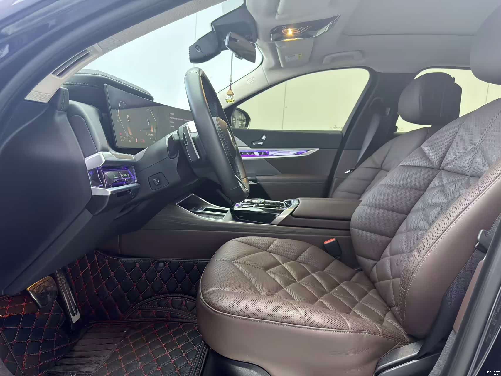 BMW 7 Series, 2024 все фото