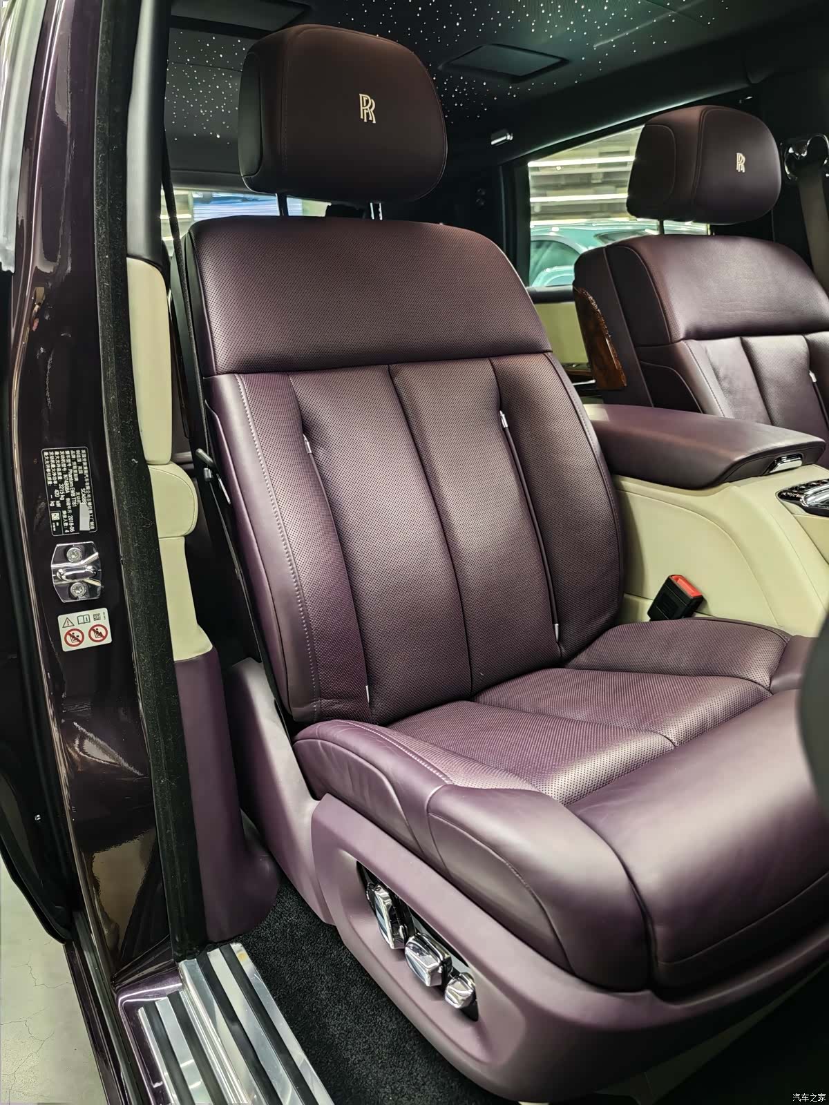 Rolls-Royce Phantom, 2019 14