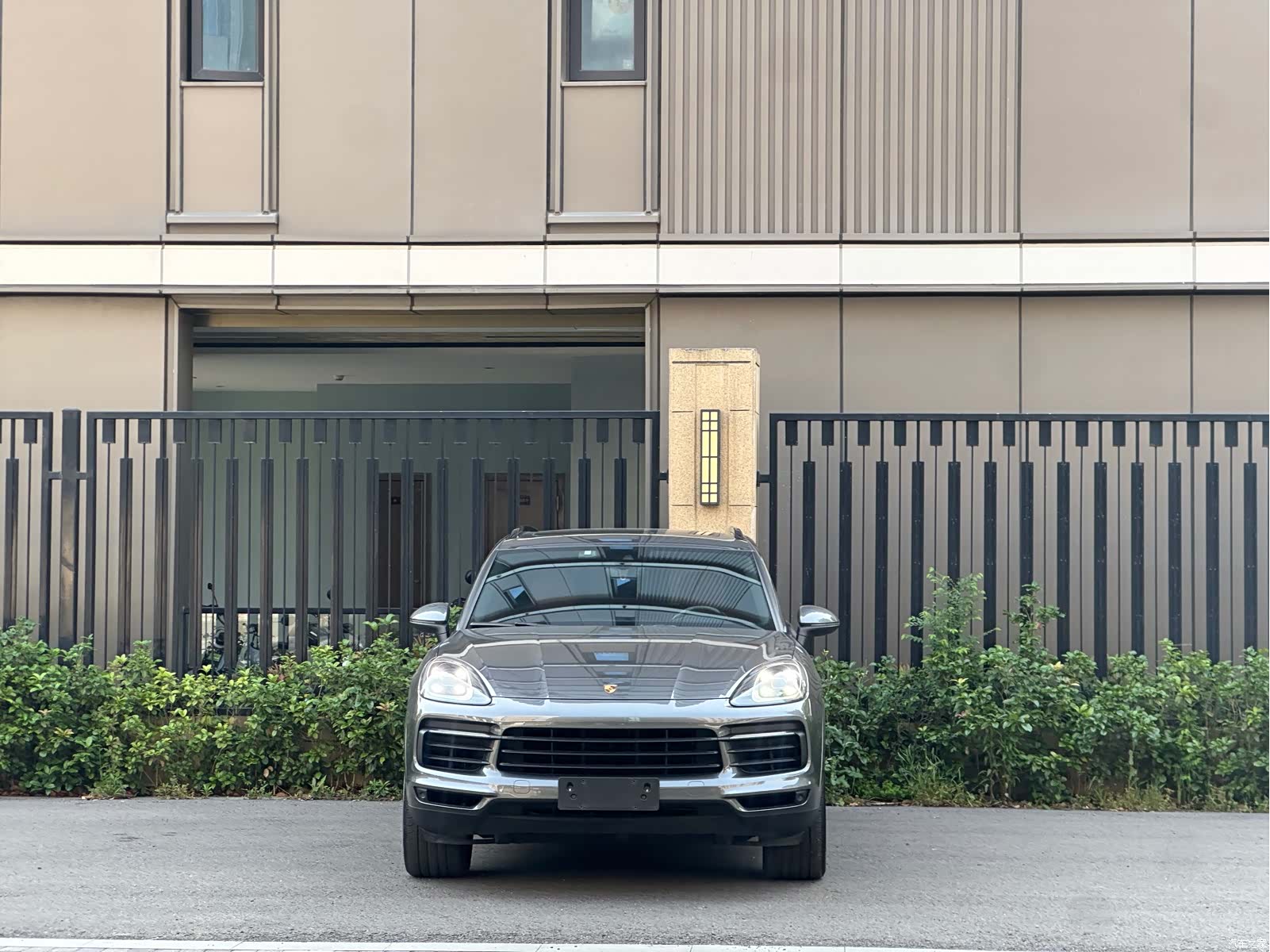 Porsche Cayenne, 2022 2