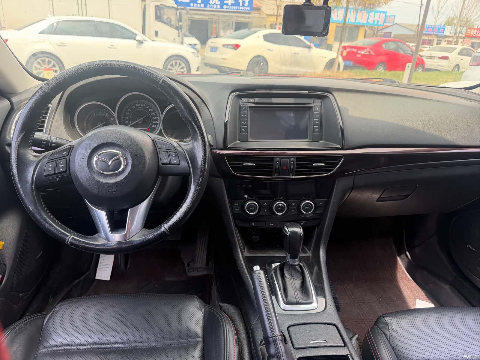 Mazda Atenza, 2016 10