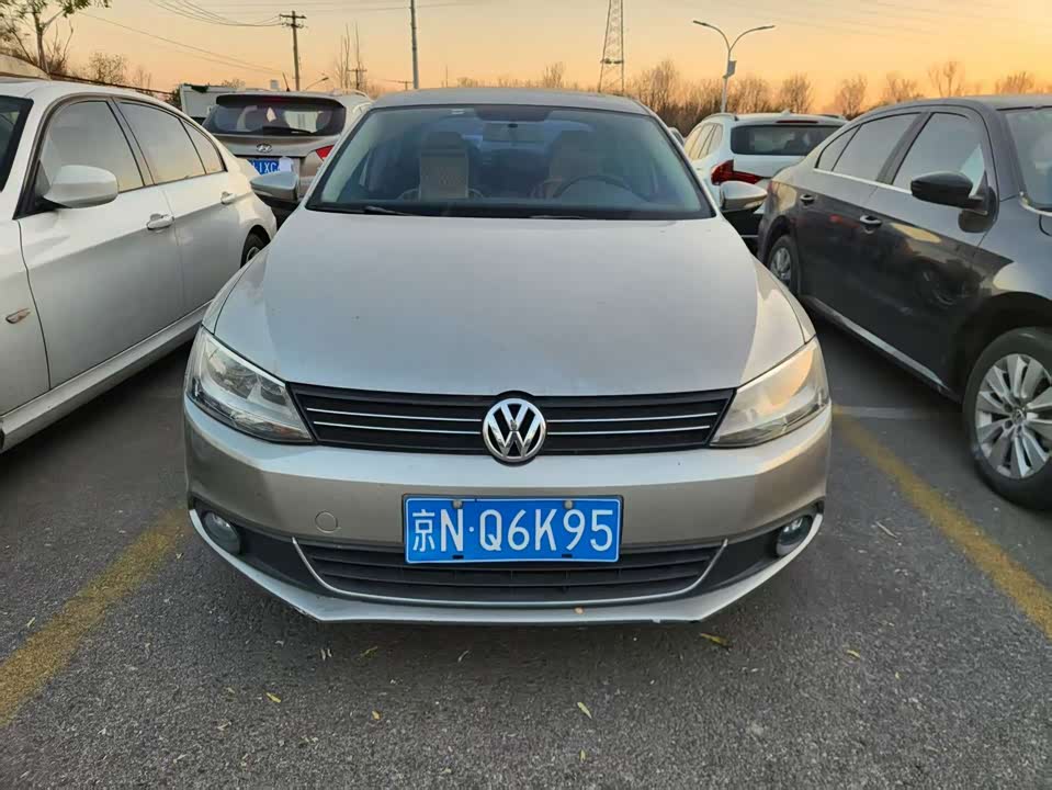 Volkswagen Sagitar