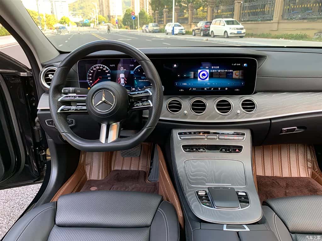 Mercedes-Benz E-Class, 2022 19